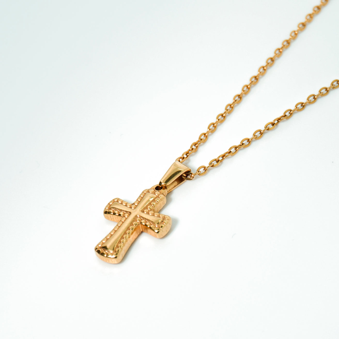 CROSS NECKLACE(ORO)