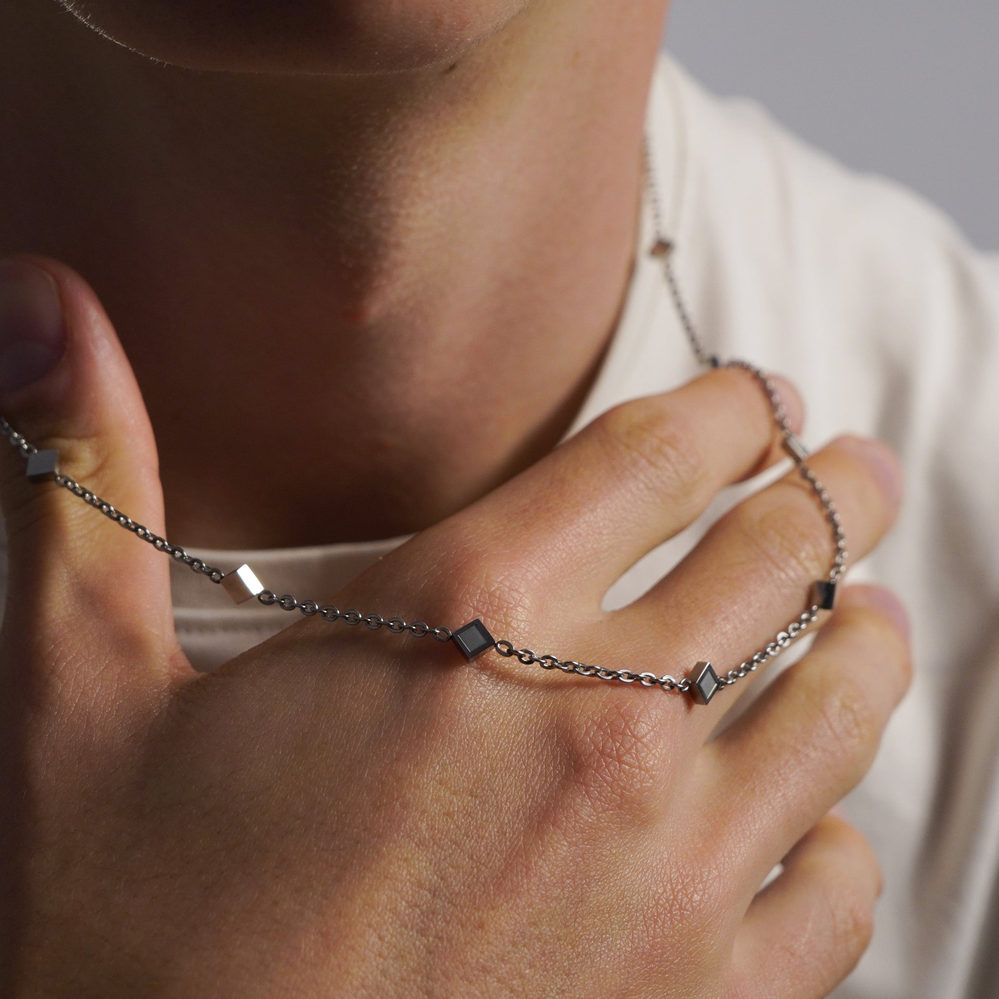 MEDITERRANEAN SILVER NECKLACE