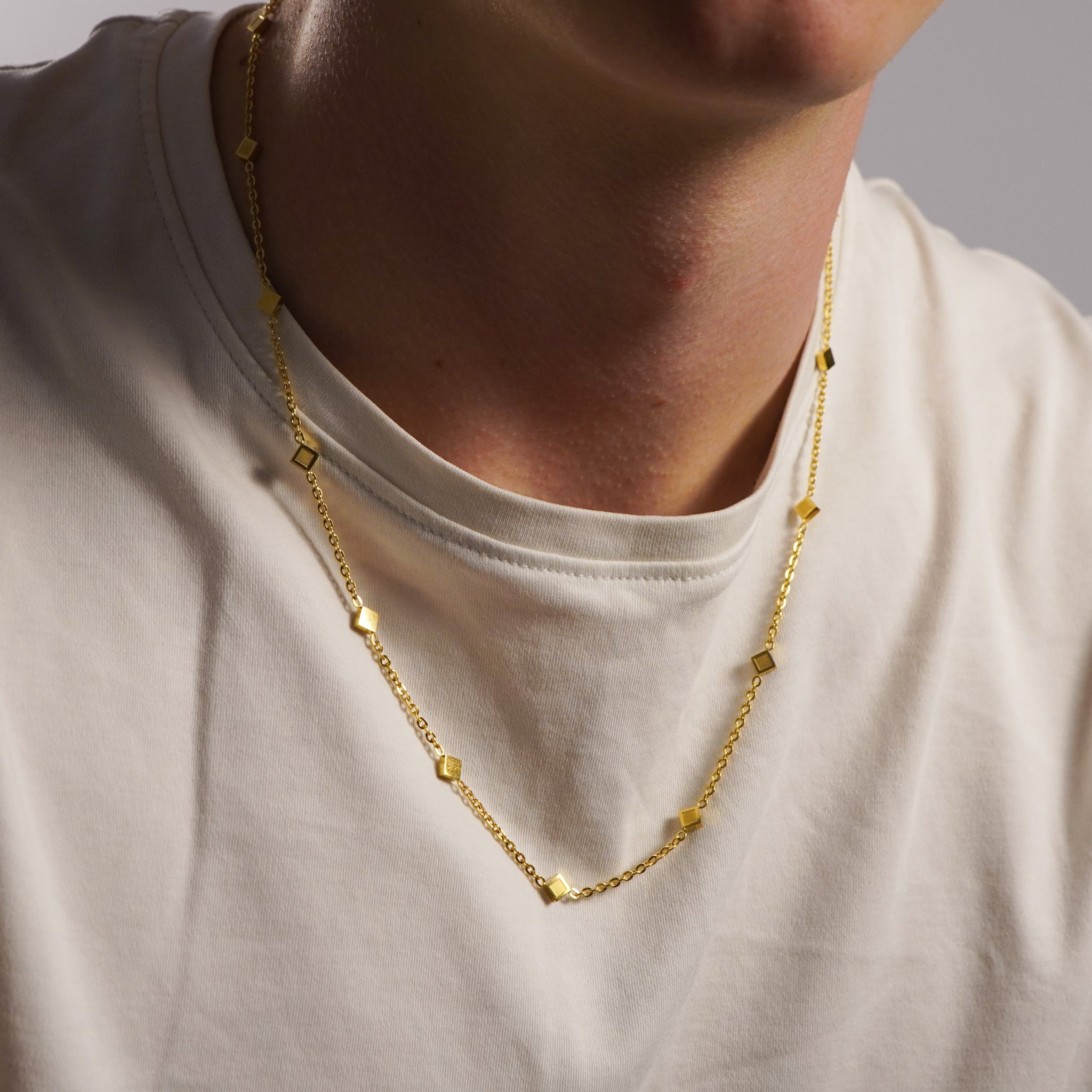 MEDITERRANEAN GOLD NECKLACE